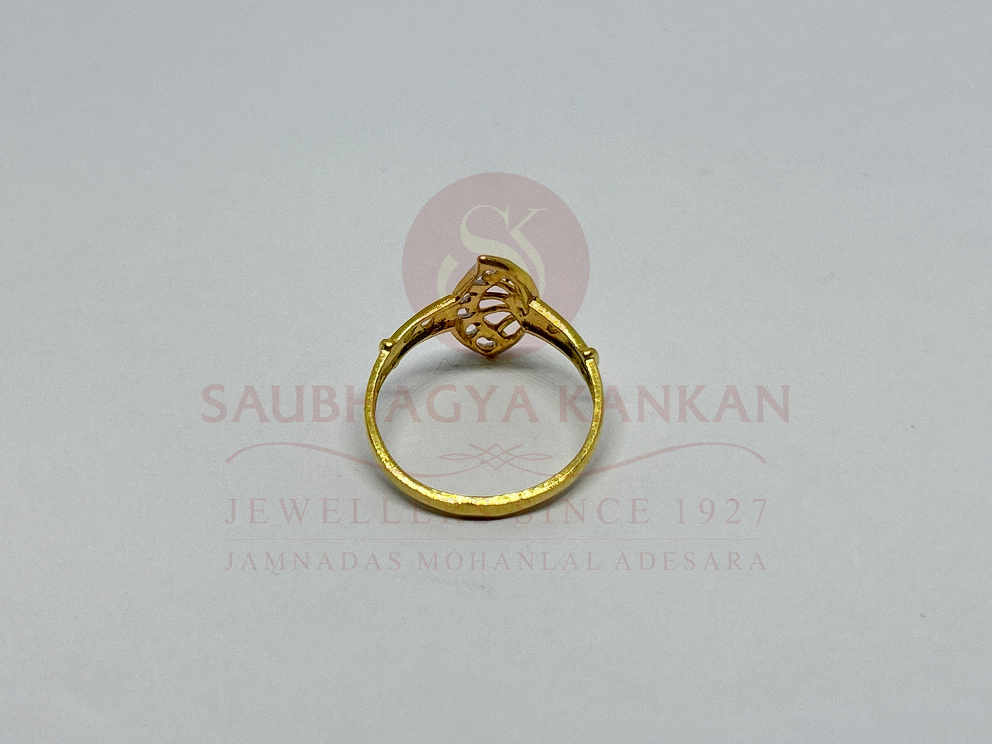 Ladies Ring