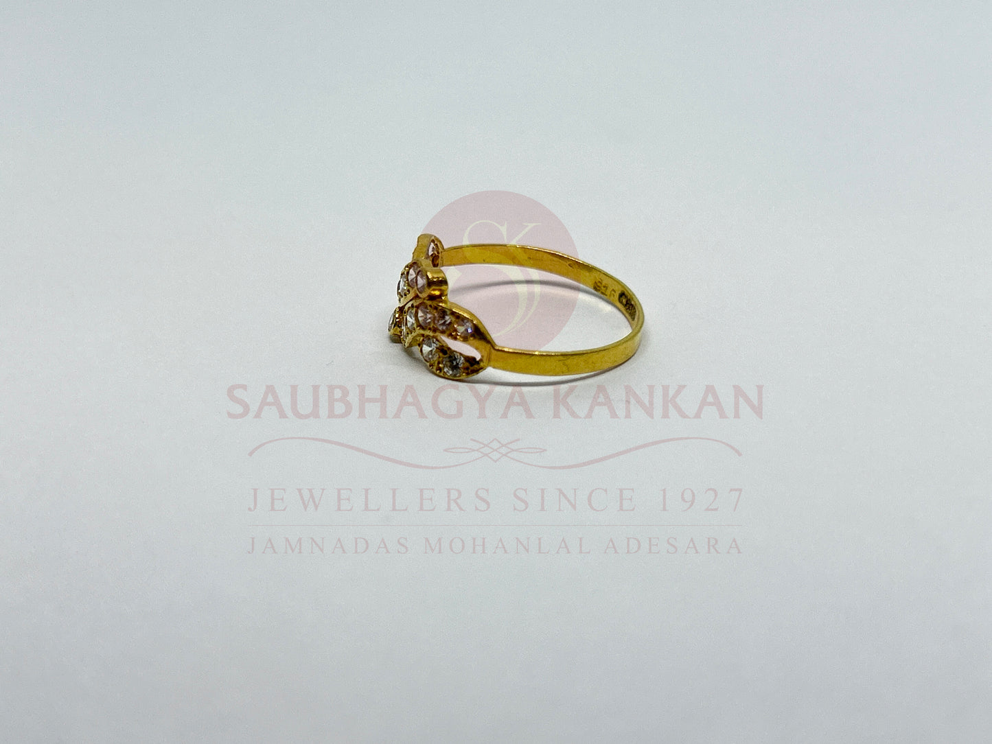 Ladies Ring